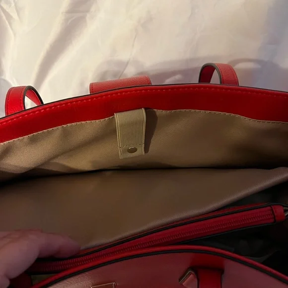 NWT Kate Landry purse. - Picture 6 of 14